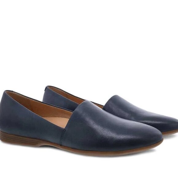 NEW DANSKO Leather Larisa Comfort Flats in navy for women 825 4m2 - Picture 1 of 9